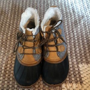 Sorel booties in great condition